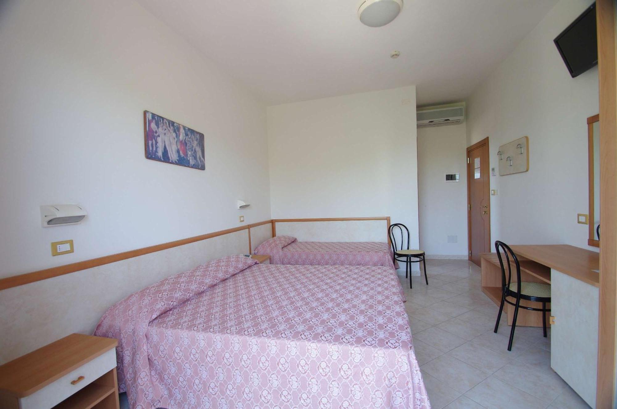 Hotel Calipso Llido Degli Estensi Exteriör bild